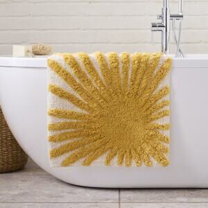West Elm Kids NWT Sunburst Bathmat Cream Yellow cotton 20 X 34